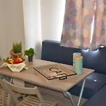 Happy Camp Mobile Homes In Senia Cala Canyelles יורט דה מאר