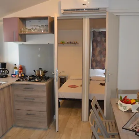 营地 Happy Camp Mobile Homes In Senia Cala Canyelles